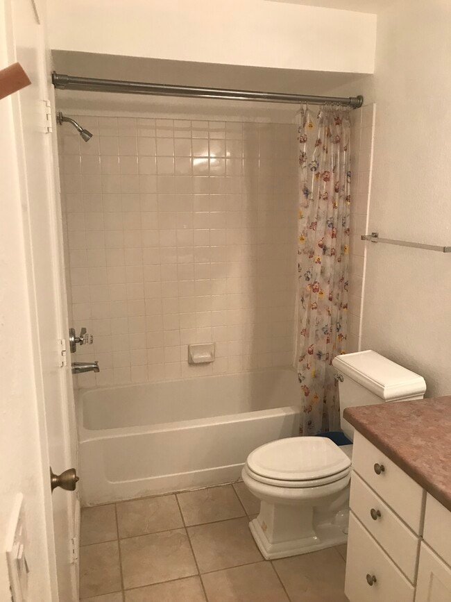 Building Photo - 2300 E Silverado Ranch Blvd