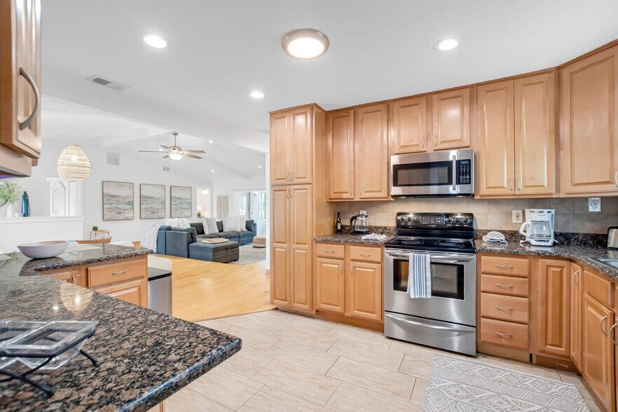 Building Photo - 58 Comanche Ct