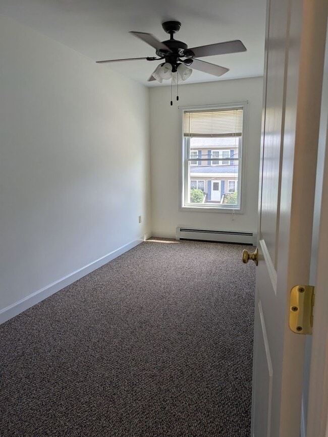 Building Photo - 55 Boys Ave