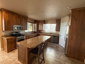 Building Photo - 5078 W Woodsmere Ln