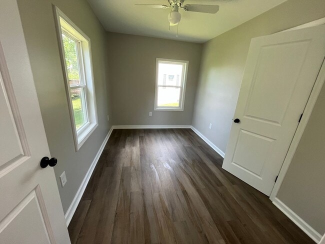 Building Photo - 2 Bedroom Home in Harrodsburg!
