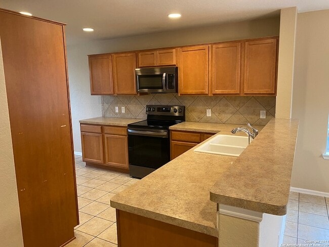 Building Photo - 3708 Greenridge