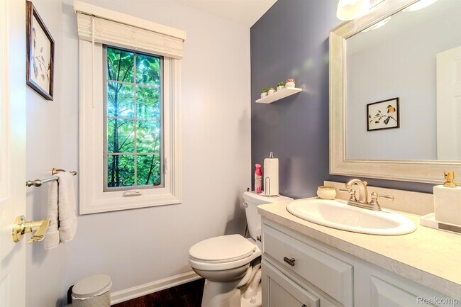 Building Photo - 56194 Birkdale Dr