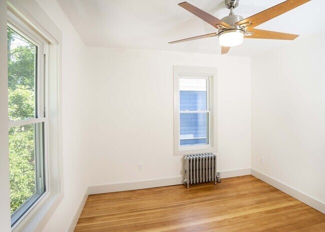 Building Photo - 15 Marston St