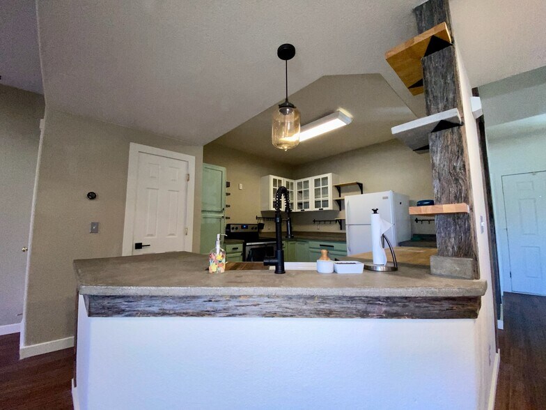 Reclaimed barnwood trim custom shelves - 9056 Gale Blvd