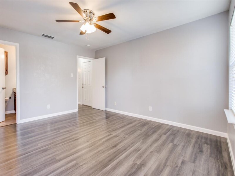 Building Photo - 1504 Ridge Ct