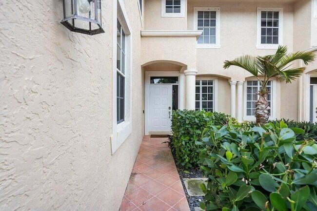 Building Photo - 350 SW 8th St