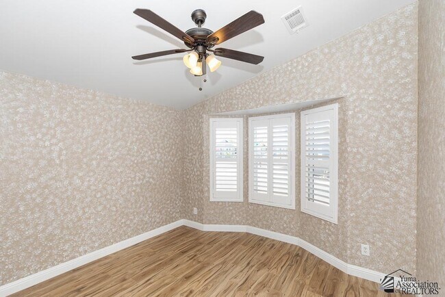 Building Photo - 5584 E 34th Pl