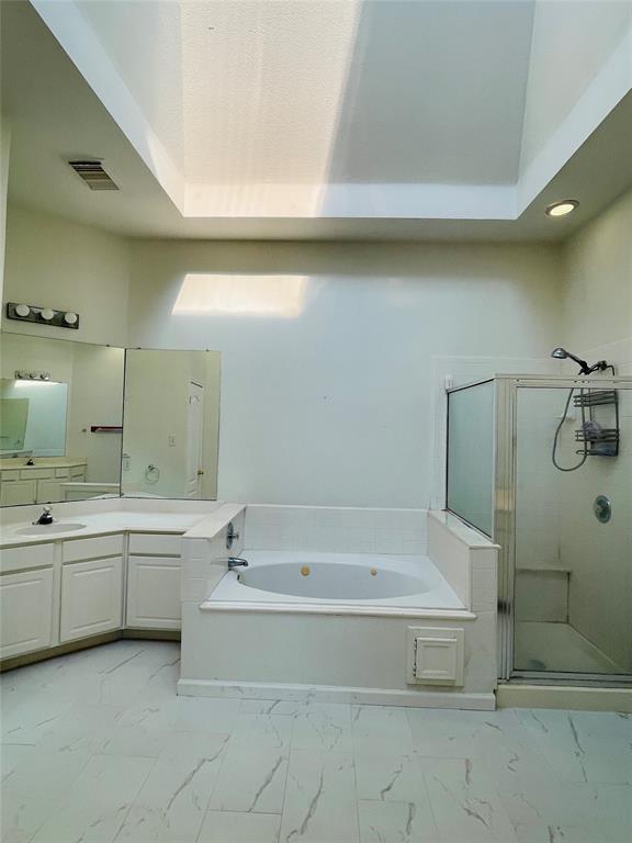 Building Photo - 1513 Cherokee Run