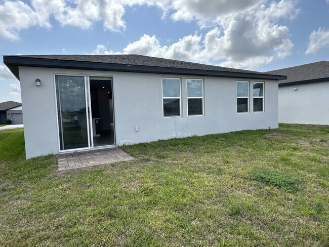 Building Photo - 512 Mckenna Dr