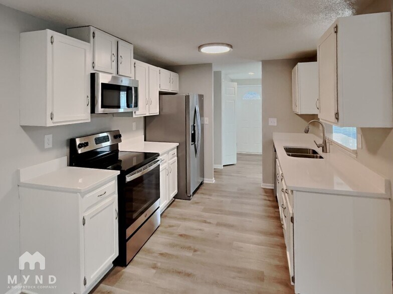 Building Photo - 2932 Rural Hill Ct