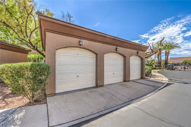 Building Photo - 9430 Laguna Niguel Dr