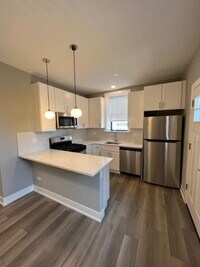 Building Photo - 2 bedroom in Chicago IL 60613
