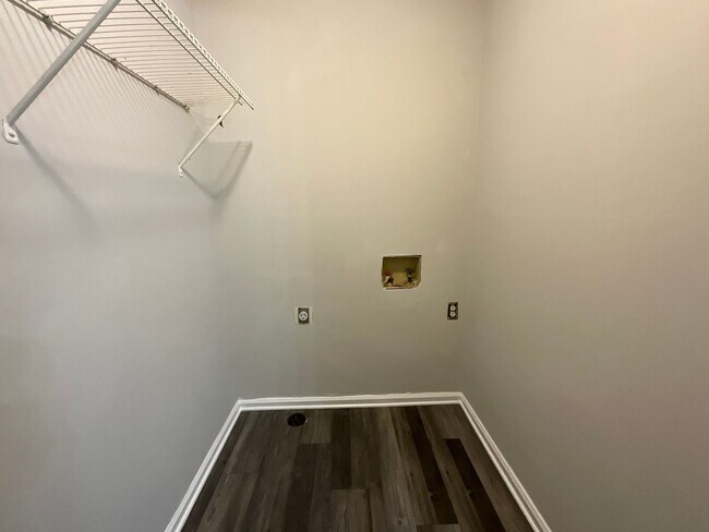 Building Photo - Great 3 Bedroom, 2 Bath home in High Point!