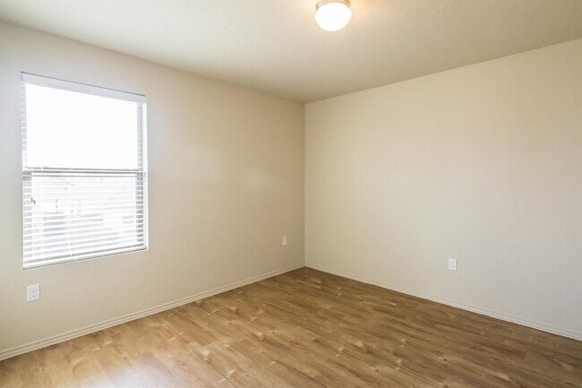 Building Photo - 3407 Apache Meadows Drive