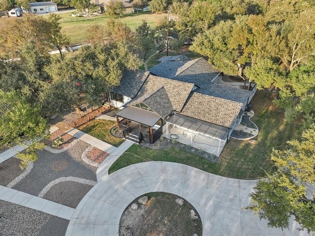 Building Photo - 1739 Starwood Dr