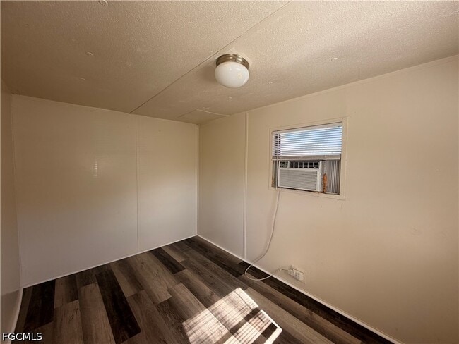 Building Photo - 7838 Ebson Dr