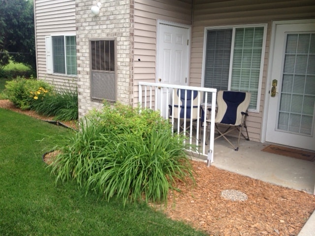 Patio - 833 37th Ave NW