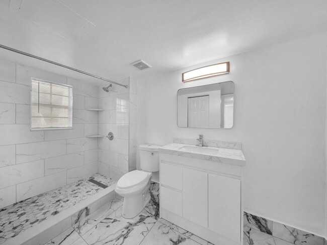 Building Photo - 11165 SW 6th St