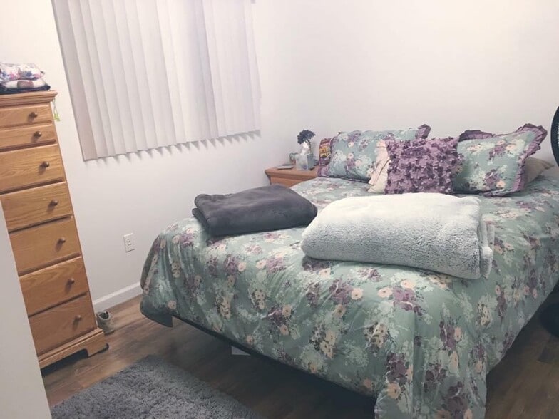 Building Photo - 2740 S Hacker Rd