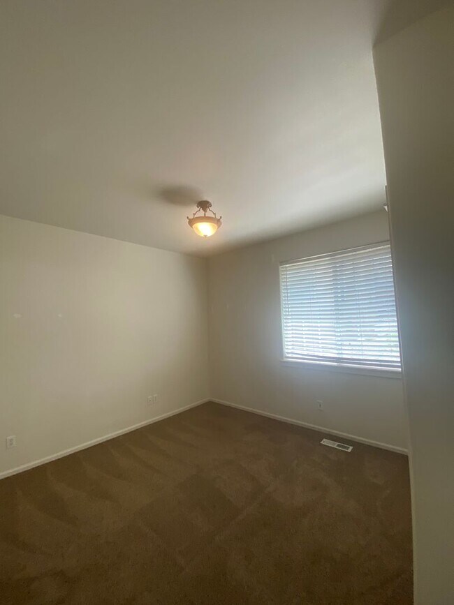 Building Photo - 20835 Nova Loop
