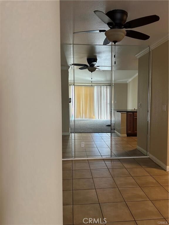 Building Photo - 1030 Vista Del Cerro Dr