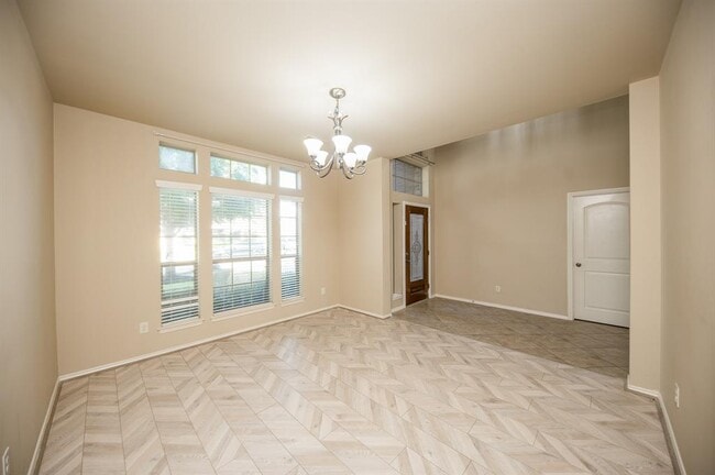 Building Photo - 4019 Windmill Creek Dr