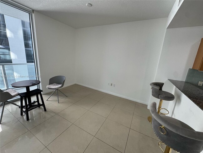 Building Photo - 1050 Brickell Ave