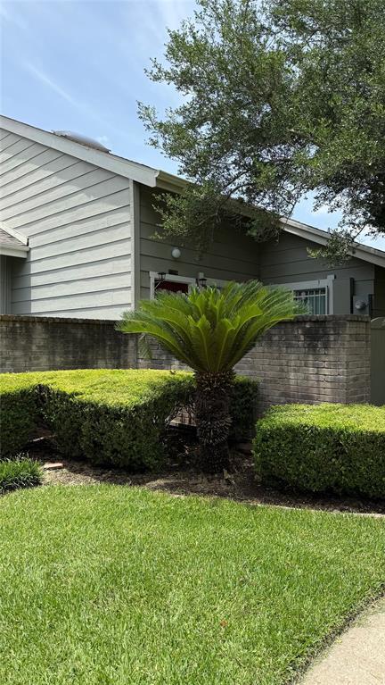 Building Photo - 12922 Wirevine Ln