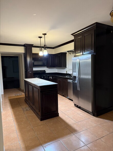 kitchen - 1333 Carriage Dr