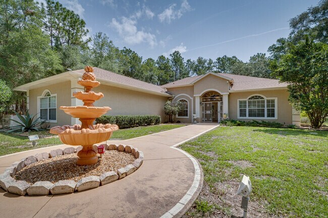 Building Photo - 9939 SW 203rd Cir