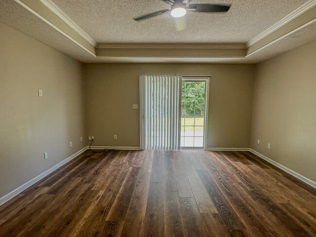 Building Photo - 3924 Heatherwoods Dr