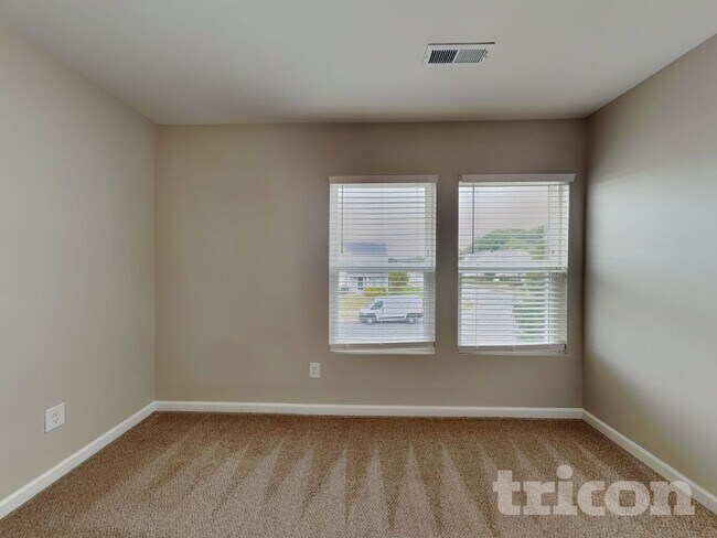 Building Photo - 4120 Devonwood Ct