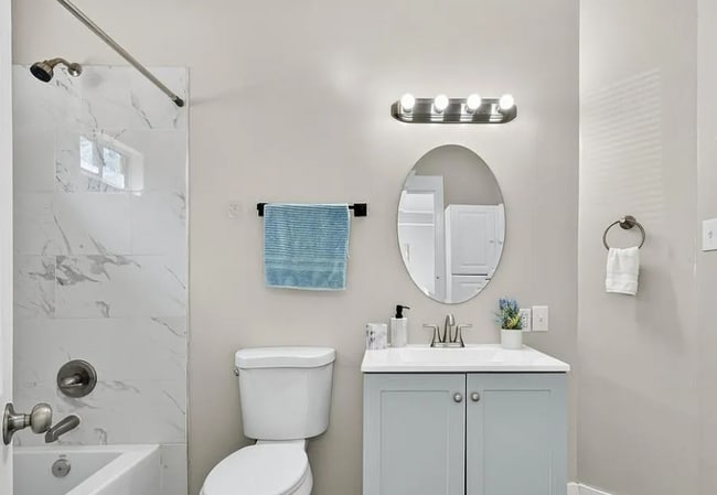 Building Photo - 5518 Alta St