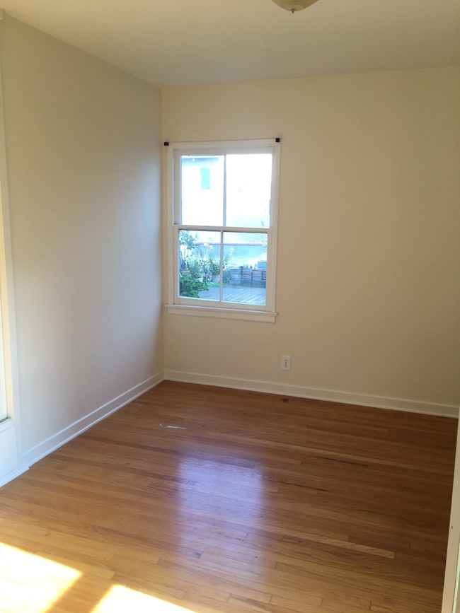 Bedroom #1 - 818 Loma Dr