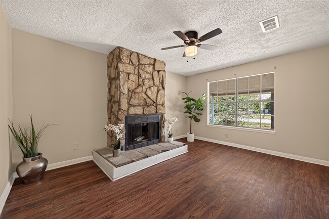 Building Photo - 13309 Milo Dr