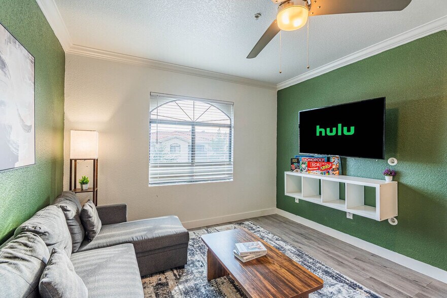 Building Photo - 2150 S 55th St