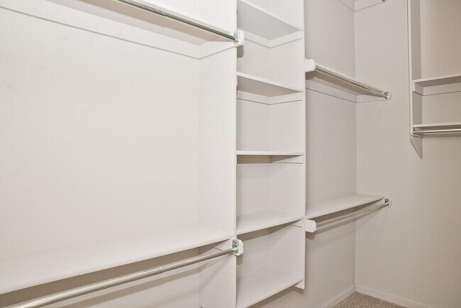 Building Photo - 1005 SW 140th St