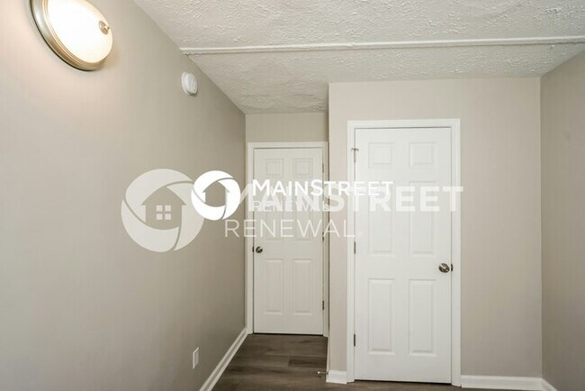 Building Photo - 3 Bedroom Pet-Friendly Home in Louisville,...