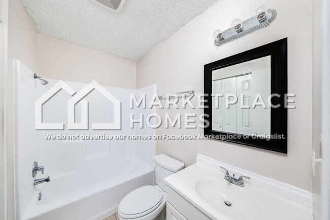 Building Photo - 12038 Stoney Crossing
