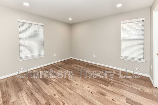 Building Photo - 8616 Shadwell Dr