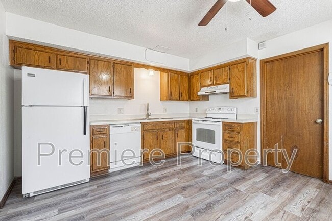 Building Photo - 9130 E 85th St