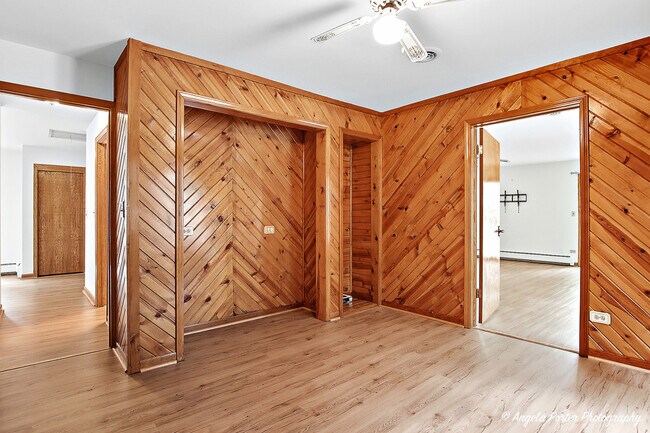 Building Photo - 22806 W Loon Lake Blvd