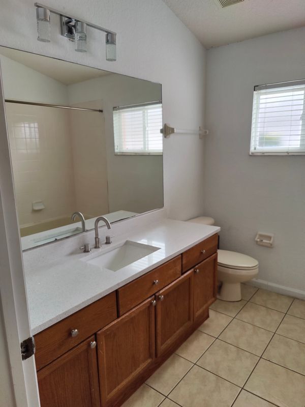 Building Photo - 3405 Willow Branch Ln