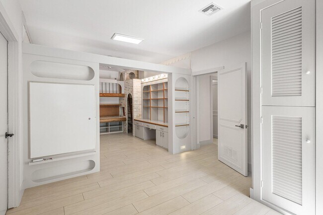 Building Photo - 4140 Sanctuary Ln
