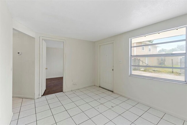 Building Photo - 2788 41st Ave N