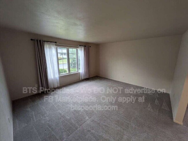 Building Photo - 3224 W Westport Rd