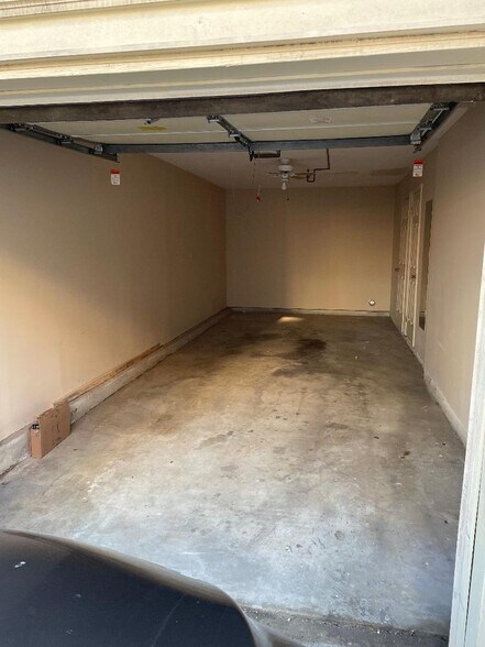 One car garage - 63 Marrow St