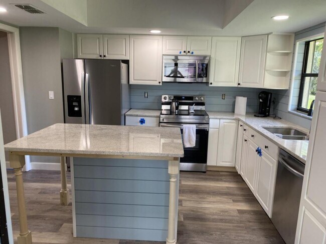 Building Photo - 16660 Coriander Ln