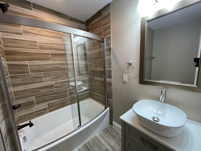 Building Photo - 350 Melwood Ave